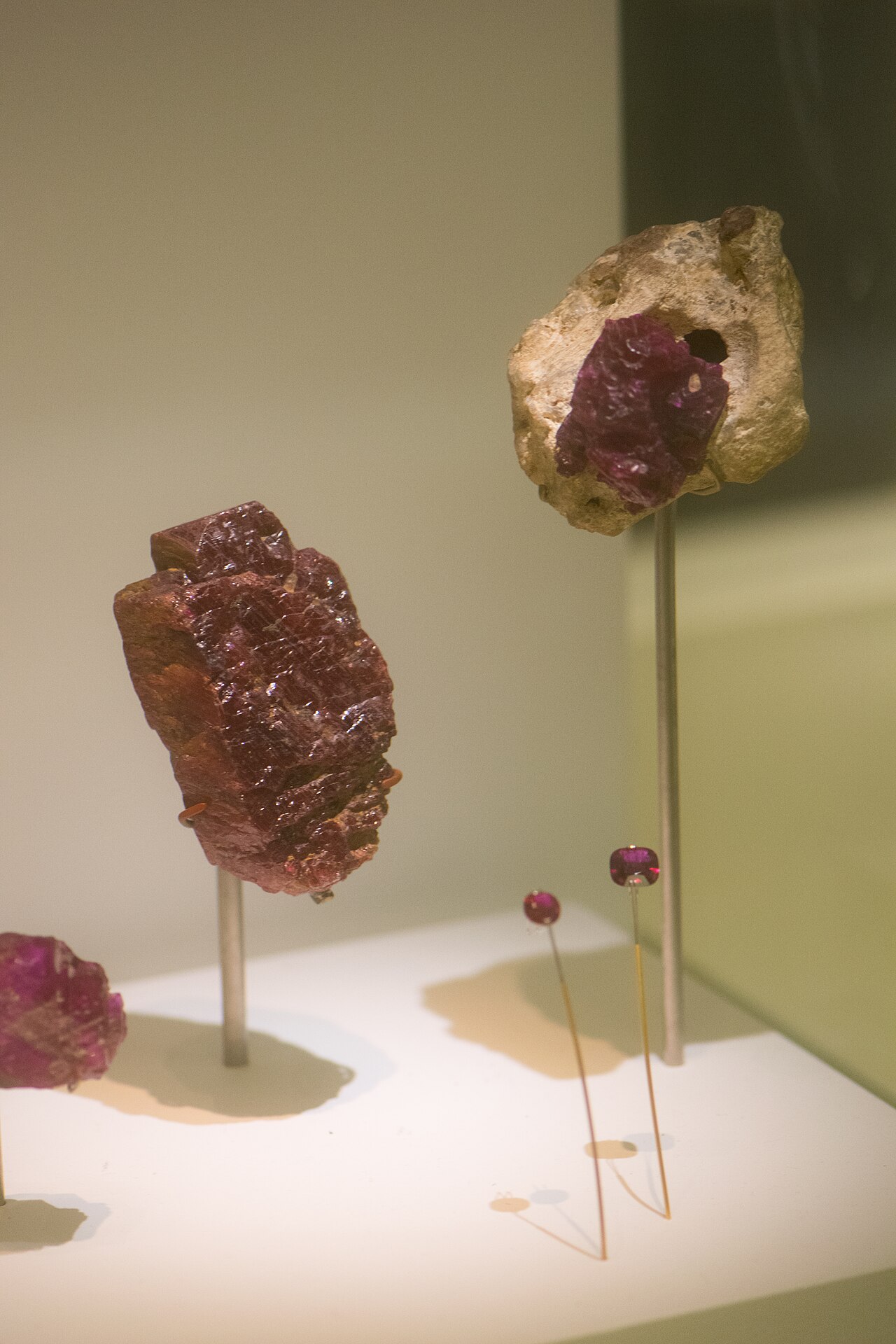 天然切割红宝石裸石（多颗展示）