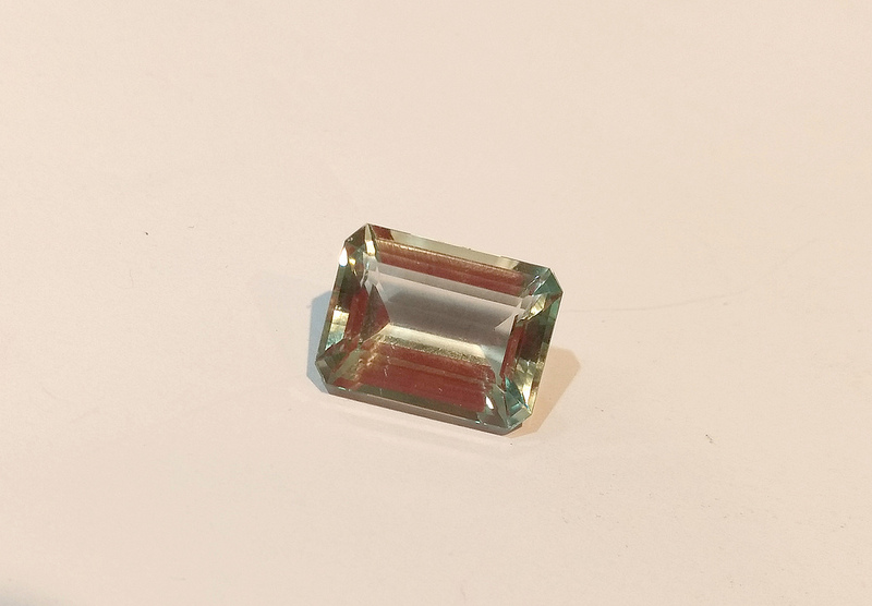 巴西绿水晶（紫晶加热处理品）