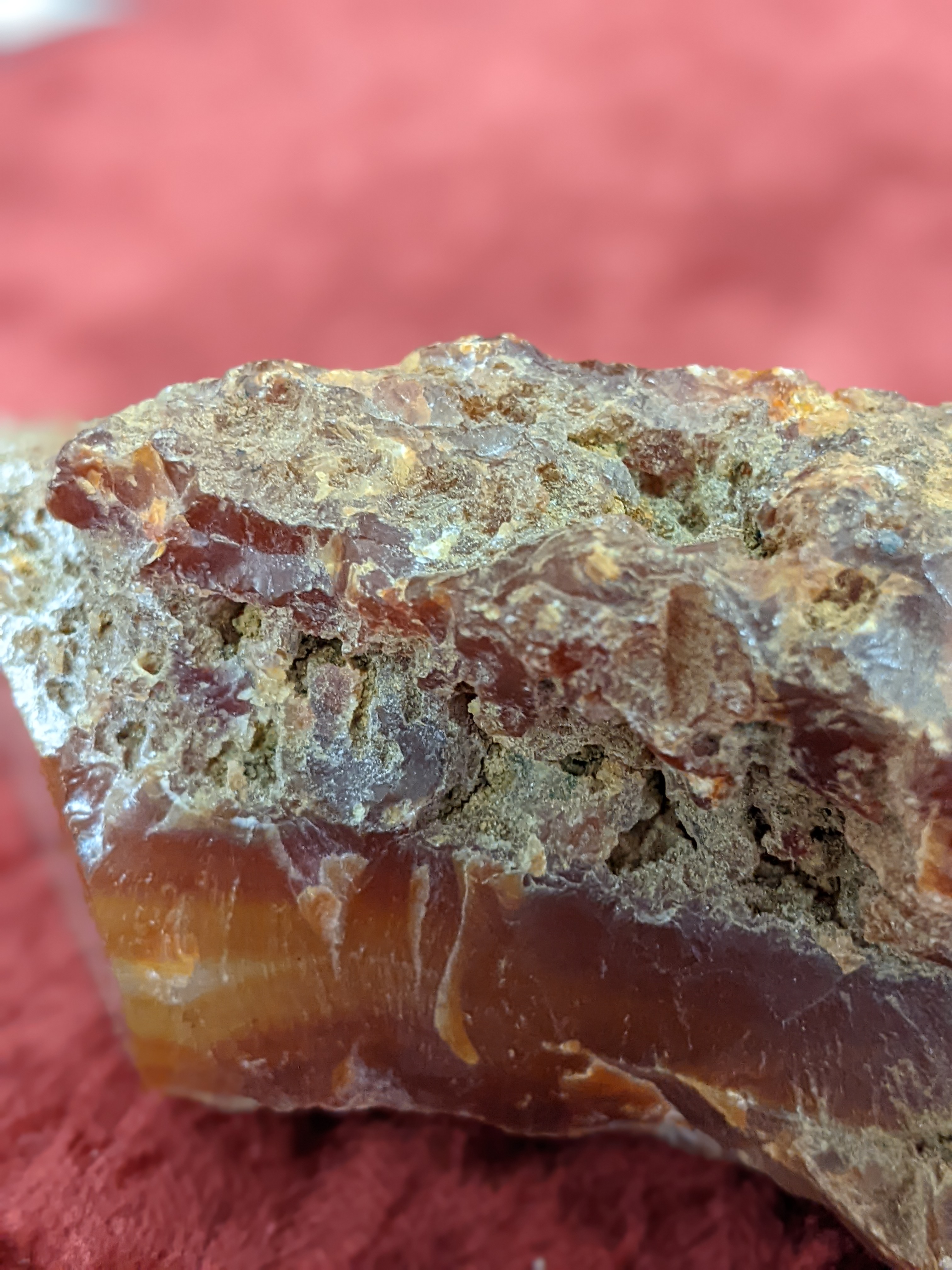 参考图：红玉髓（Carnelian）原石标本