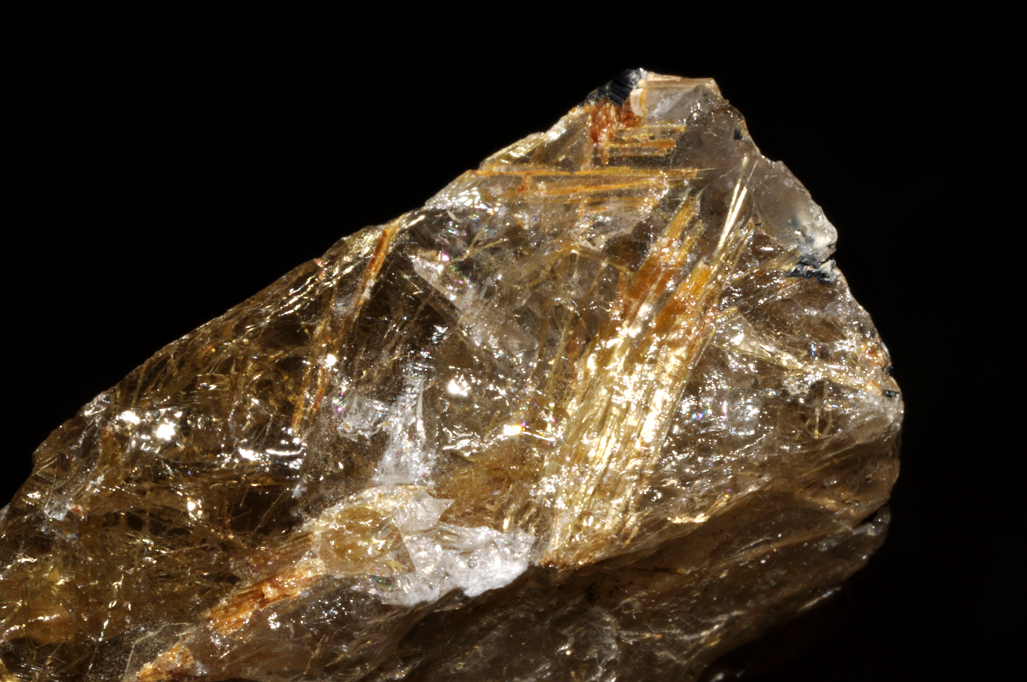 巴西金钛晶/烟晶共生（米纳斯产）