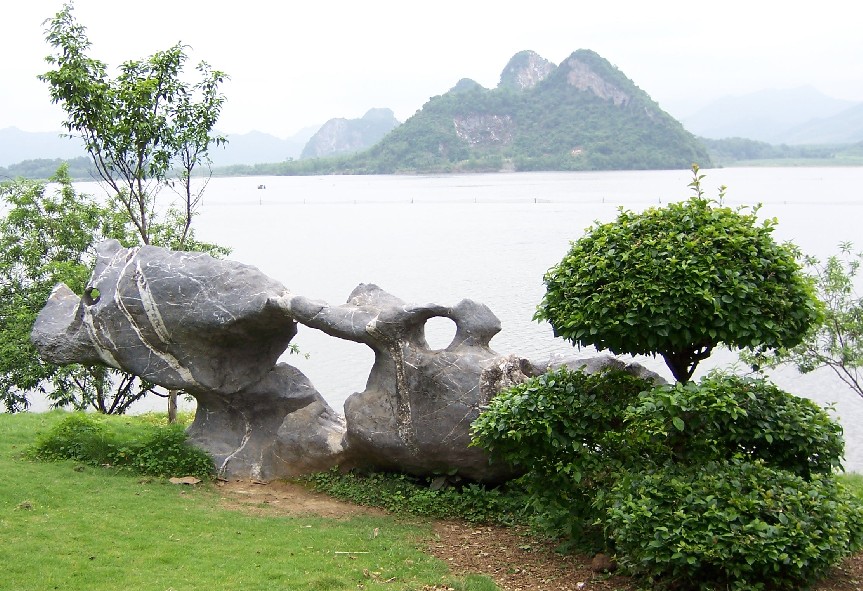 广东英德宝晶宫公园英石（原产地园林陈设）
